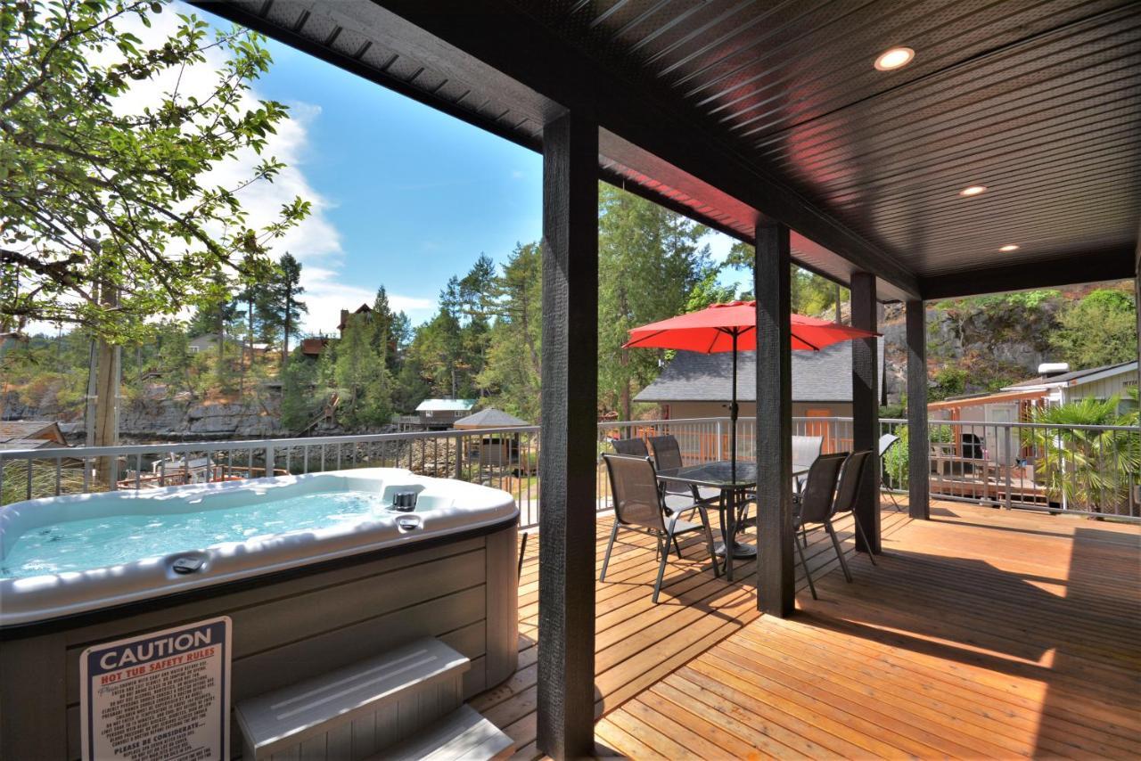 Pender Harbour Resort & Marina Garden Bay Luaran gambar