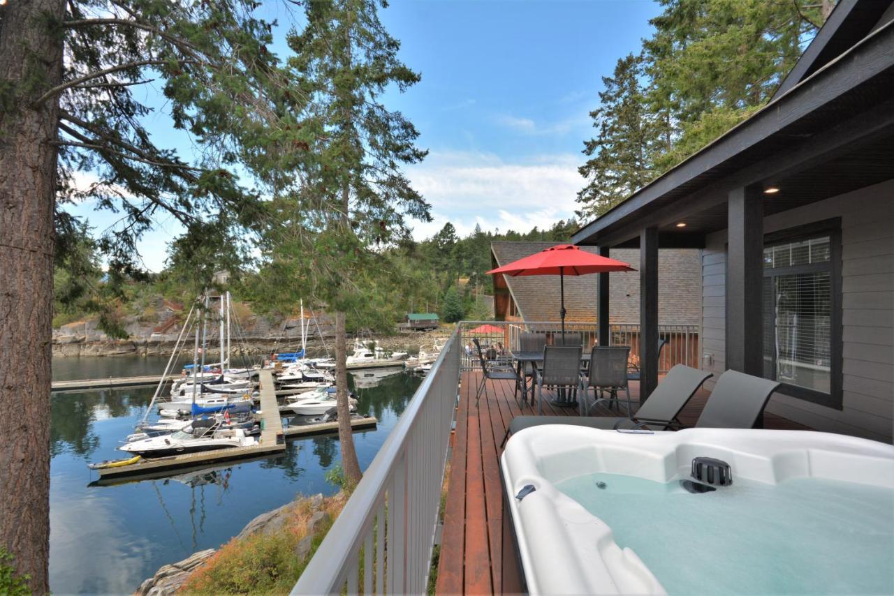 Pender Harbour Resort & Marina Garden Bay Luaran gambar