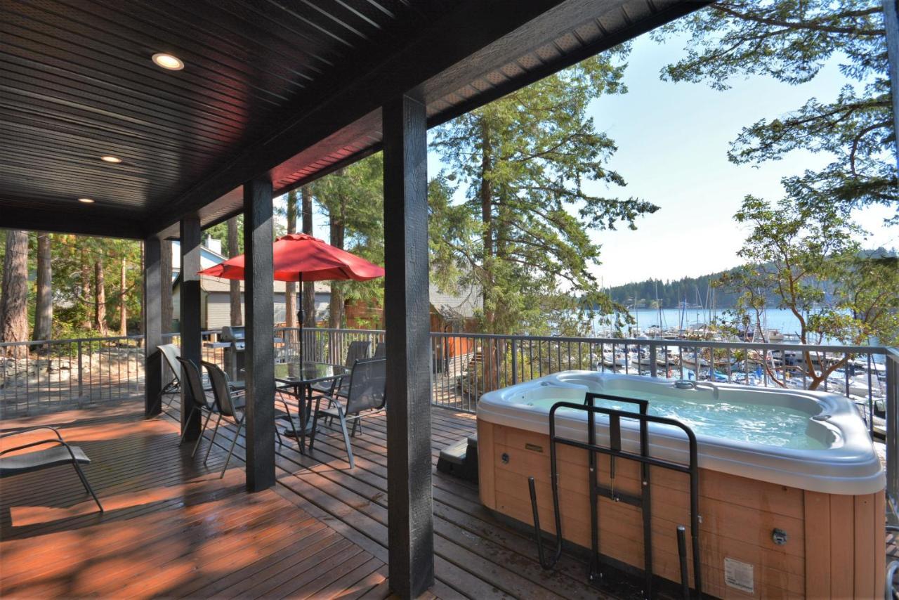 Pender Harbour Resort & Marina Garden Bay Luaran gambar