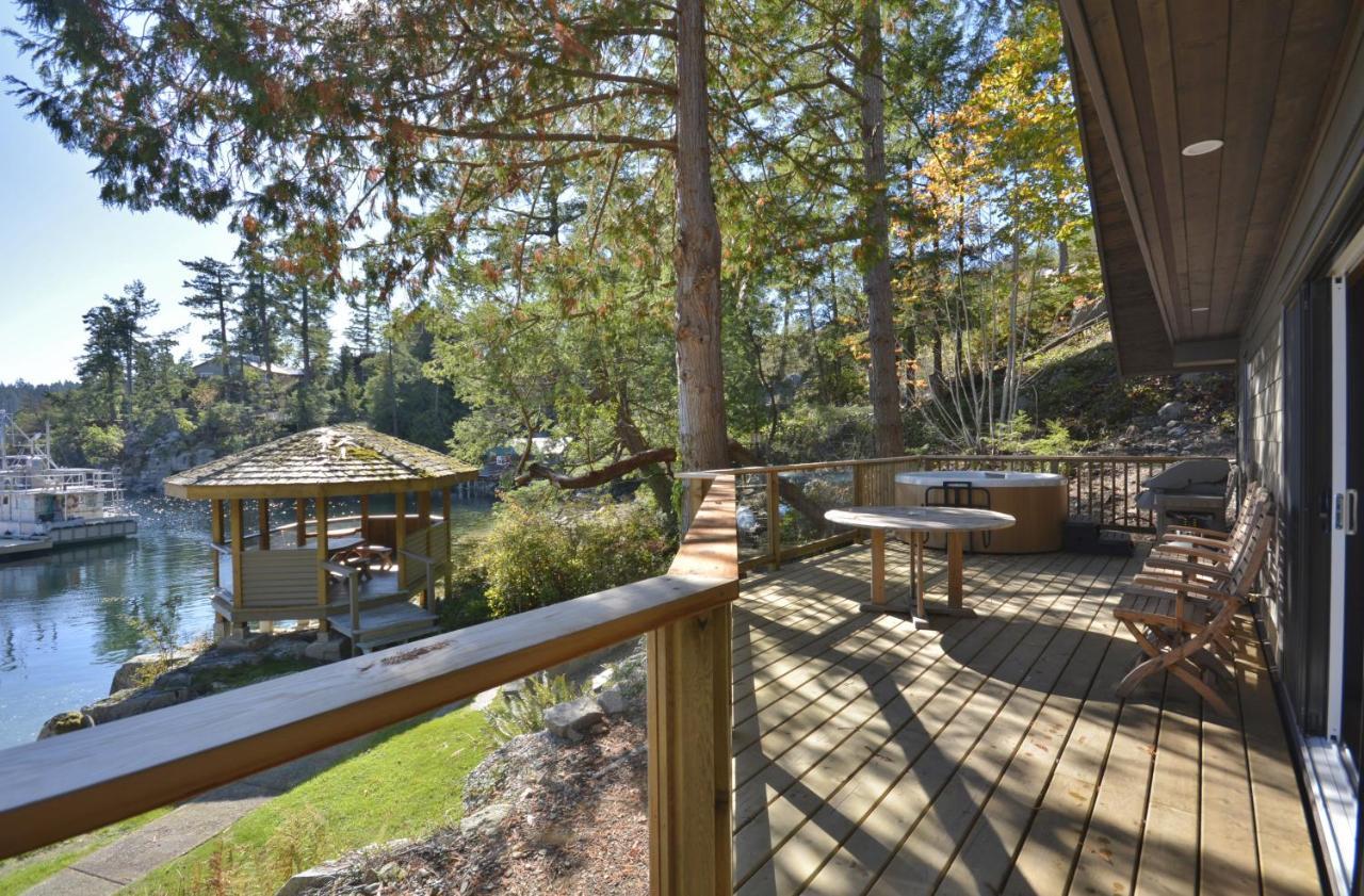 Pender Harbour Resort & Marina Garden Bay Luaran gambar